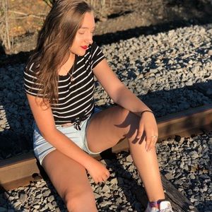 Meet your Posher, Shelbie